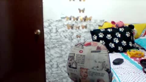 Snapshot of alisson_brand chatting on October 22, 3:23 pm alisson brand online show from October 22, 3:23 pm