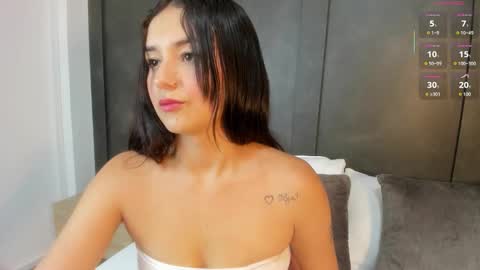 Snapshot of alisson_girl_ chatting on November 26, 7:26 pm alisson_girl_ online show from November 26, 7:26 pm