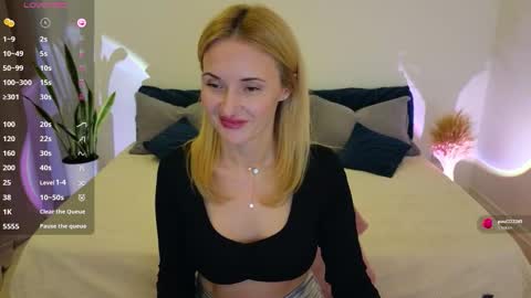 Snapshot of alisssarose chatting on November 20, 9:03 pm alisssarose online show from November 20, 9:03 pm