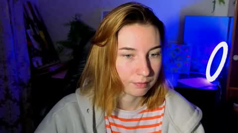 A L I C E  online show from October 13, 7:36 pm