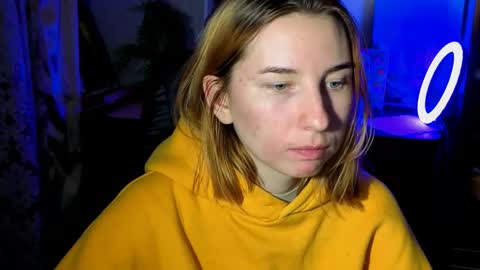 A L I C E  online show from October 16, 6:09 pm