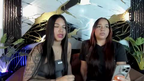 Snapshot of alivega_ chatting on December 3, 1:46 am online show from December 3, 1:46 am