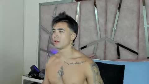 Snapshot of alixmartin1 chatting on October 12, 11:15 pm alix online show from October 12, 11:15 pm