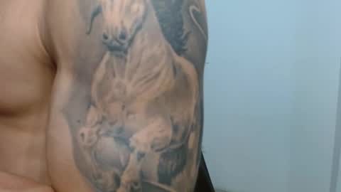 Snapshot of alixmartin1 chatting on November 22, 2:43 am alix online show from November 22, 2:43 am