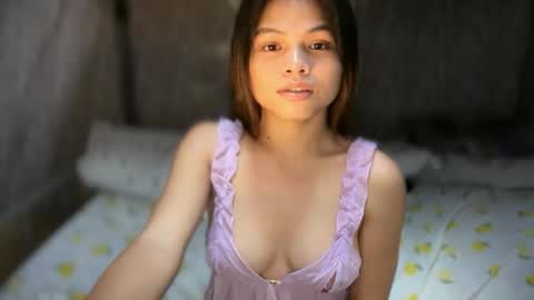 Snapshot of aliyah_molly chatting on May 25, 8:20 am aliyah online show from May 25, 8:20 am