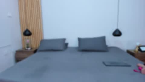 Snapshot of aliz_01 chatting on February 9, 9:41 pm Aliz online show from February 9, 9:41 pm