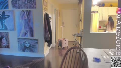 Alize Zaide online show from January 3, 7:18 pm