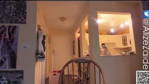 Alize Zaide online show from March 15, 8:15 pm