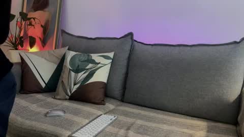 Snapshot of all7sin chatting on February 8, 5:27 pm Alice John online show from February 8, 5:27 pm