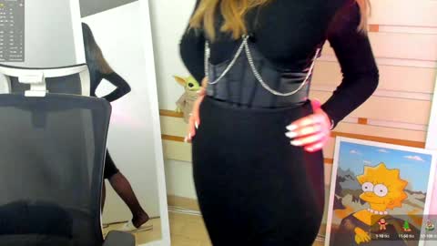 Snapshot of allana_dream chatting on December 5, 11:05 am Allana online show from December 5, 11:05 am