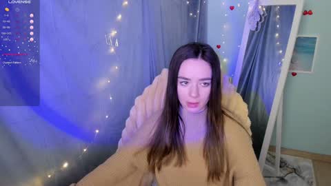 Snapshot of allana_dream chatting on February 5, 11:12 am Allana online show from February 5, 11:12 am