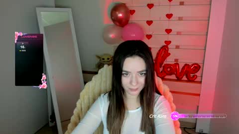 Snapshot of allana_dream chatting on February 14, 7:28 am Allana online show from February 14, 7:28 am