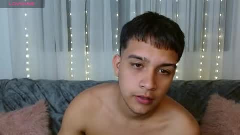 Snapshot of allansmith_ chatting on December 19, 11:35 pm Allan Smith online show from December 19, 11:35 pm