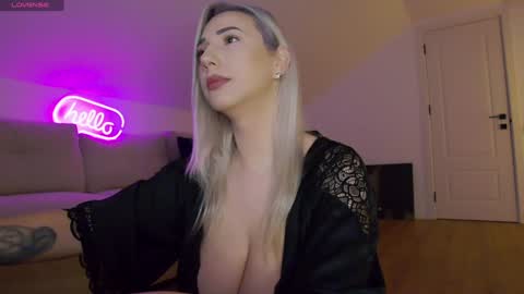 Snapshot of allayah chatting on February 24, 4:10 am A day u didnt smile is a lost day online show from February 24, 4:10 am