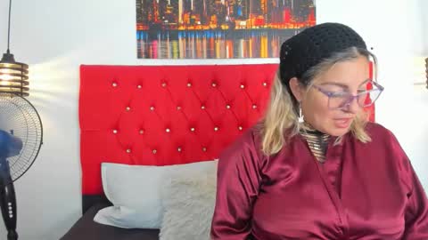 Snapshot of allegra_chubby chatting on February 17, 3:40 pm Allegra online show from February 17, 3:40 pm