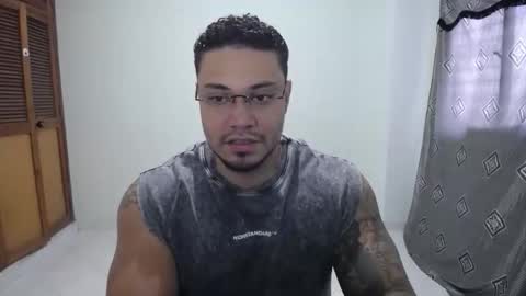 allen_ferrer10 online show from January 16, 3:16 pm