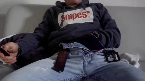 alles594462 online show from January 5, 1:36 pm