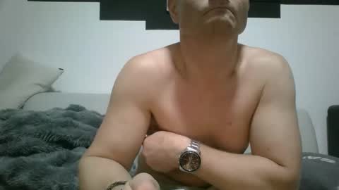 alles594462 online show from October 1, 3:01 am