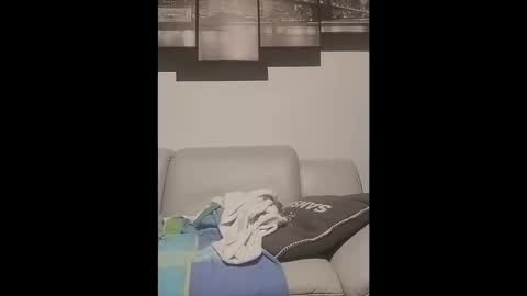 alles594462 online show from April 9, 3:28 am