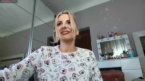 onlyfansallesya23 online show from March 30, 9:10 am