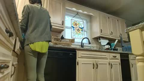 wishlist on bio online show from March 18, 5:27 pm