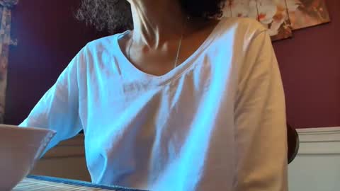 wishlist on bio online show from April 7, 5:13 pm