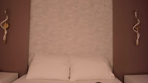 A L L I E online show from February 15, 2:41 am