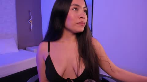 A L L I E online show from February 18, 2:29 am