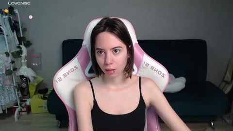 Snapshot of allie_hazie chatting on November 11, 1:27 am alice online show from November 11, 1:27 am