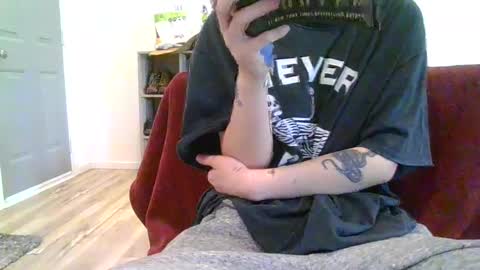 Snapshot of alliebearx chatting on January 30, 9:47 pm alliebearx online show from January 30, 9:47 pm