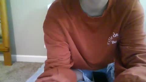 Snapshot of alliebearx chatting on October 2, 10:17 pm alliebearx online show from October 2, 10:17 pm