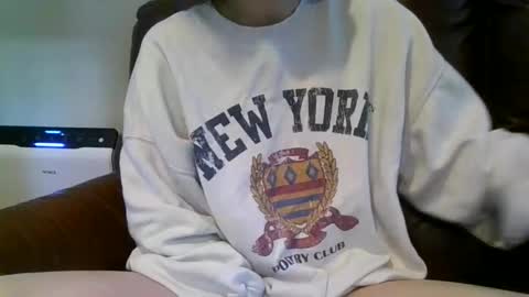 alliebearx online show from March 14, 4:23 pm