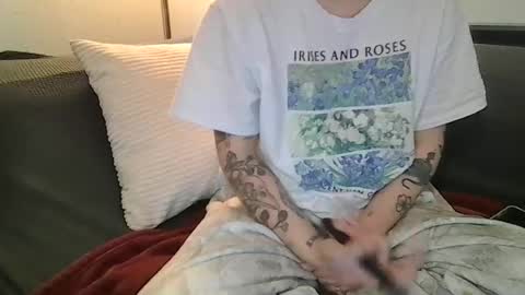 alliebearx online show from June 28, 5:08 pm