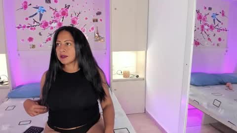 Snapshot of alliebennet chatting on February 11, 7:52 pm ALISON online show from February 11, 7:52 pm