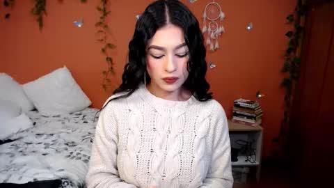 Snapshot of allierose_ chatting on October 5, 5:22 pm Allie online show from October 5, 5:22 pm