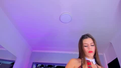 Snapshot of allijadid chatting on February 2, 10:57 am    online show from February 2, 10:57 am