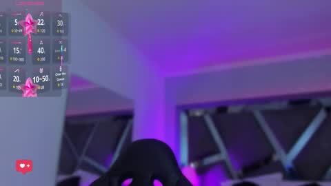 Snapshot of allijadid chatting on October 9, 10:24 am    online show from October 9, 10:24 am