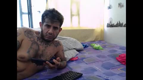  Alisson online show from April 12, 4:01 pm