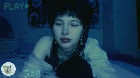 Alis online show from March 25, 9:32 pm