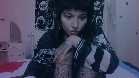 Alis online show from April 11, 7:51 pm