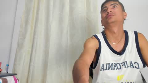 AllisonJustin online show from January 6, 10:47 pm