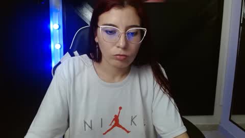 Snapshot of allisonlove_88 chatting on January 14, 8:52 am ALLISON online show from January 14, 8:52 am