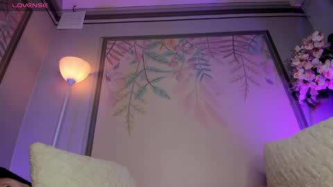 Allison online show from April 18, 5:22 am