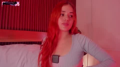 Snapshot of alliss_ginger_ chatting on January 7, 7:16 pm A L L I S S online show from January 7, 7:16 pm