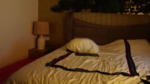 Snapshot of allissonhotbb chatting on February 6, 8:02 pm allissonhotbb online show from February 6, 8:02 pm