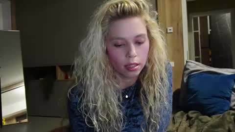 Snapshot of allissonhotbb chatting on February 9, 6:37 pm allissonhotbb online show from February 9, 6:37 pm