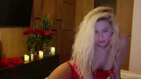 Snapshot of allissonhotbb chatting on February 14, 8:26 pm allissonhotbb online show from February 14, 8:26 pm