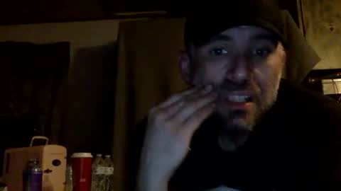 Snapshot of allitrunnin chatting on October 21, 3:07 am allitrunnin online show from October 21, 3:07 am