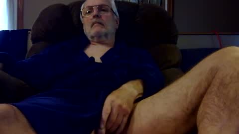 allo00 online show from June 18, 6:23 pm
