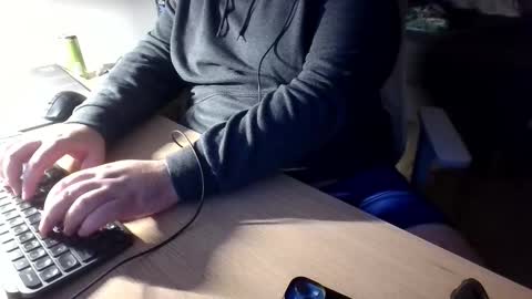 allowis2 online show from September 22, 8:55 pm